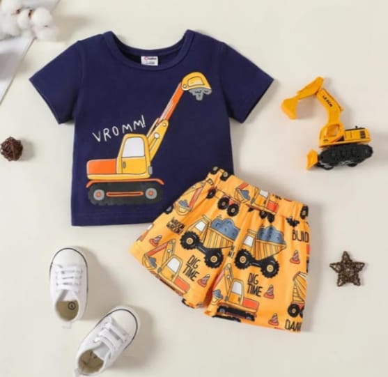 Excavantor Print Short-Sleeves Tee and Shorts Set